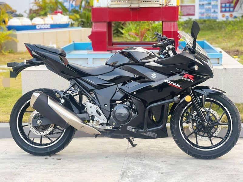 二手豪爵铃木GSX250R