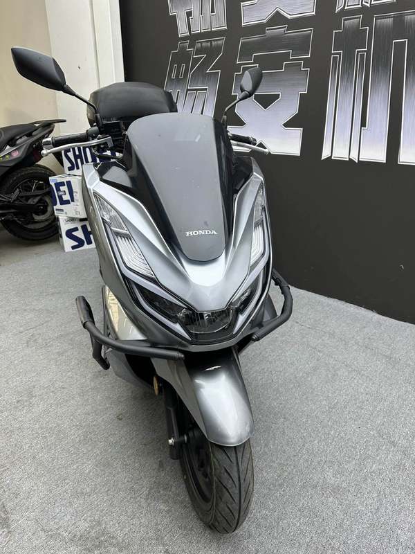 二手五羊本田PCX