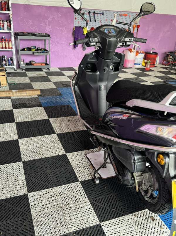 二手五羊本田Cruising 御鲨125