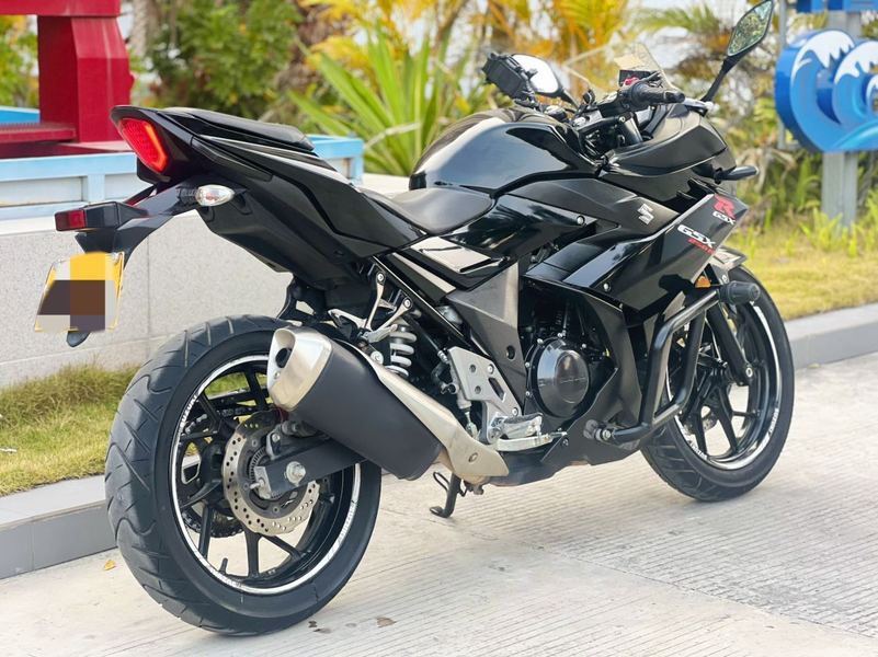 二手豪爵铃木GSX250R