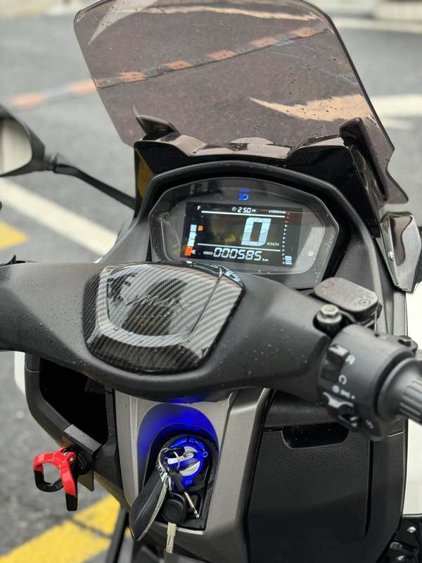 二手望雅猛士四代