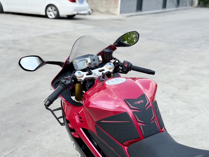 二手张雪机车500RR