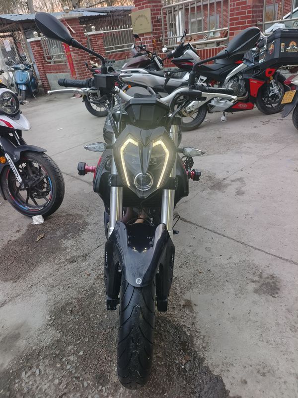 二手贝纳利蓝宝龙 BN302S