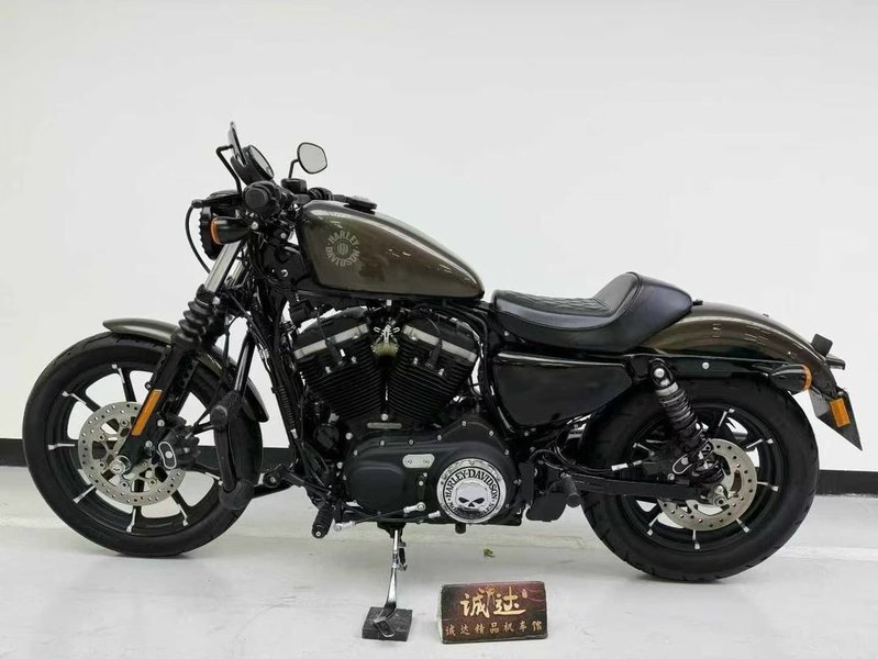 二手哈雷戴维森Iron883 硬汉
