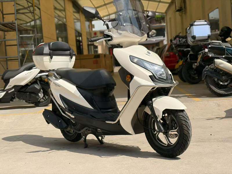 二手济南铃木优驿 UE125T