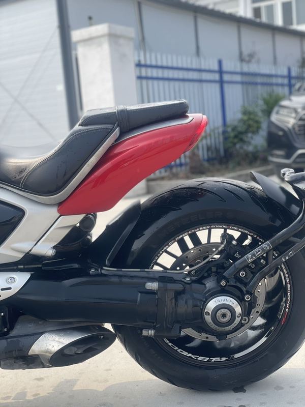 二手凯旋Rocket 3