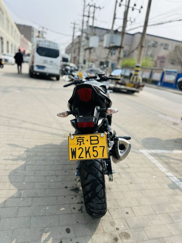 二手豪爵铃木GSX250R