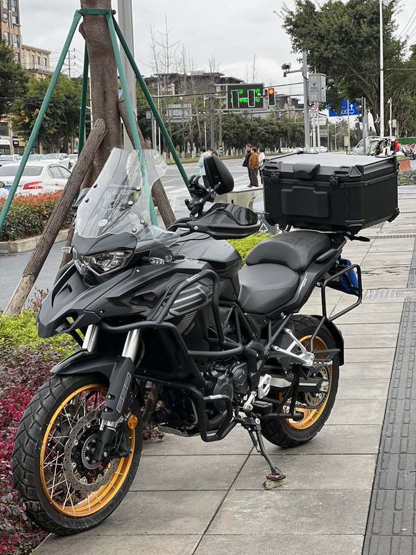 二手贝纳利TRK552