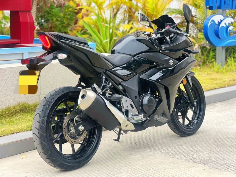 二手豪爵铃木GSX250R