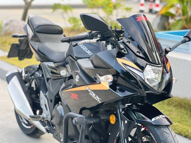 二手豪爵铃木GSX250R