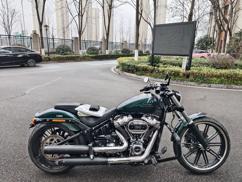 二手哈雷戴维森突破者 Breakout