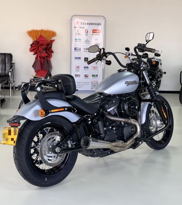 二手哈雷戴维森街霸 Street Bob