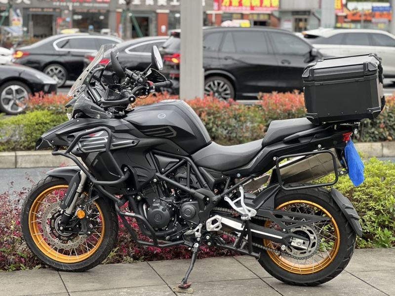 二手贝纳利TRK552