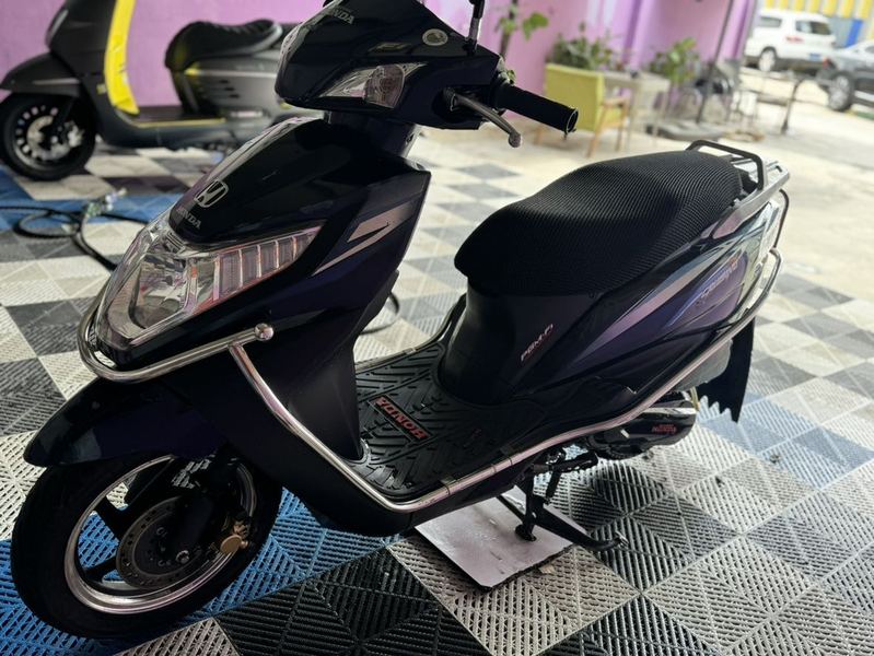 二手五羊本田Cruising 御鲨125