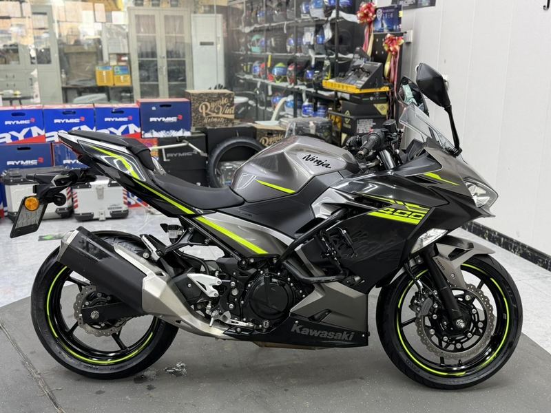 二手川崎Ninja 400