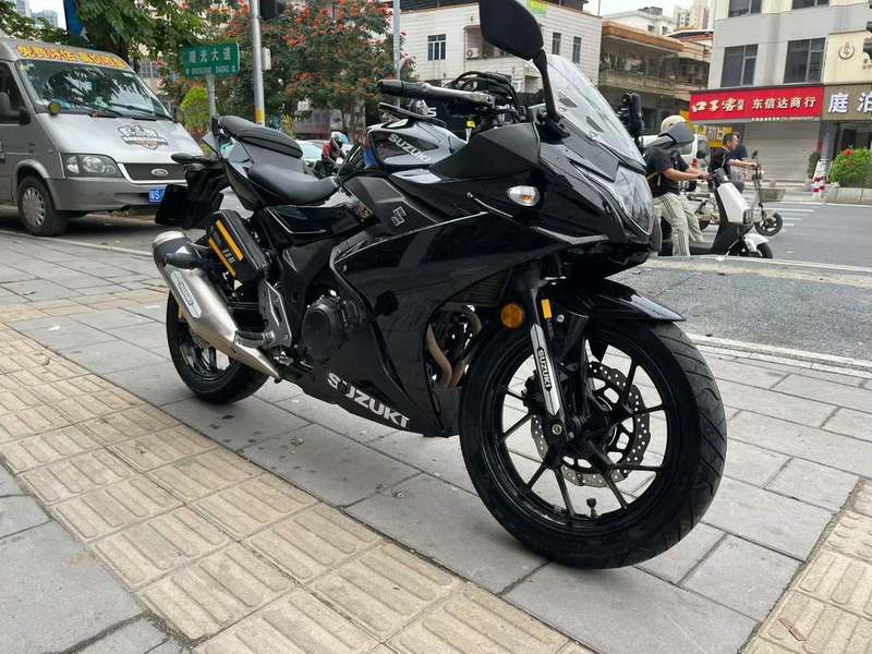 二手豪爵铃木GSX250R