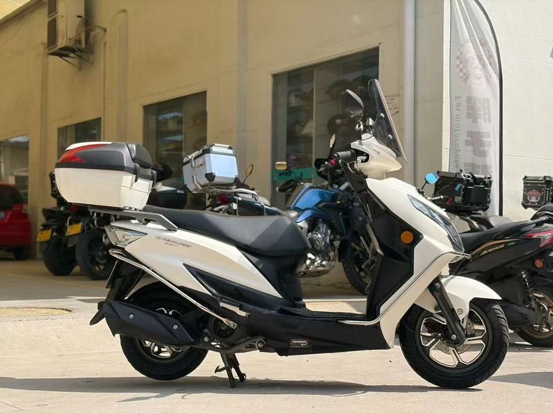 二手济南铃木优驿 UE125T