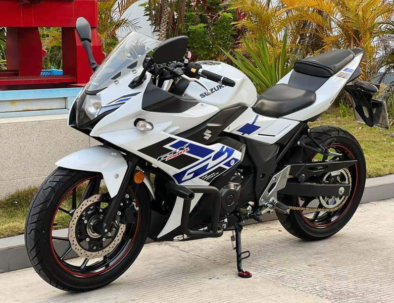 二手豪爵铃木GSX250R
