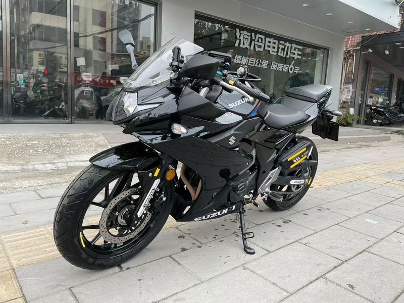 二手豪爵铃木GSX250R