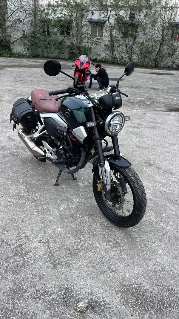 二手五羊本田鸷道 CB190SS