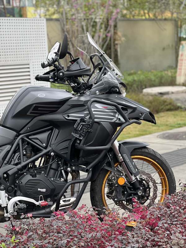 二手贝纳利TRK552