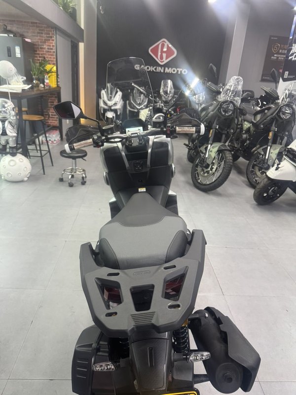 二手QJMOTOR鸿250ADV