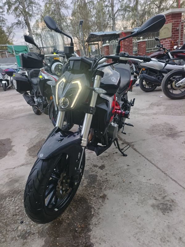 二手贝纳利蓝宝龙 BN302S