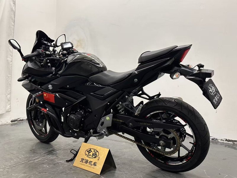 二手豪爵铃木GSX250R
