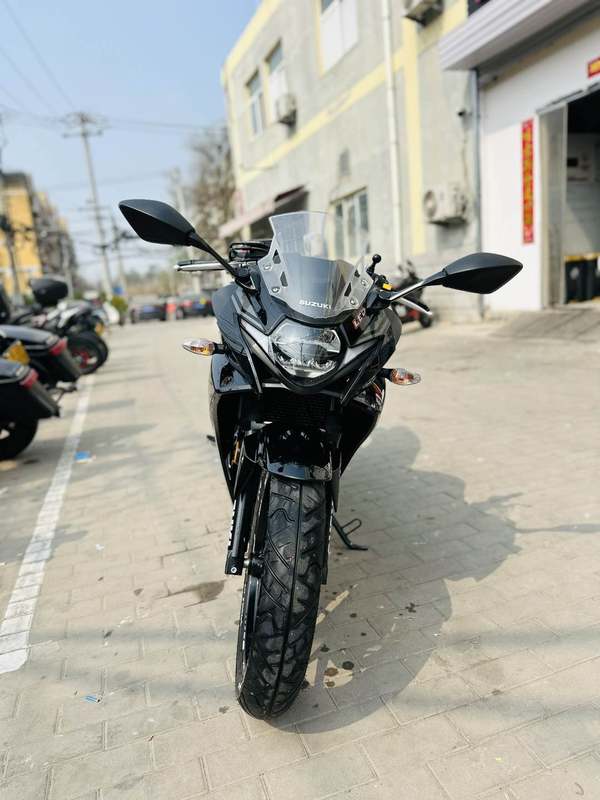 二手豪爵铃木GSX250R