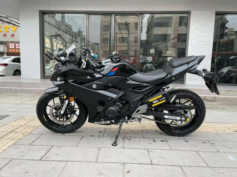 二手豪爵铃木GSX250R