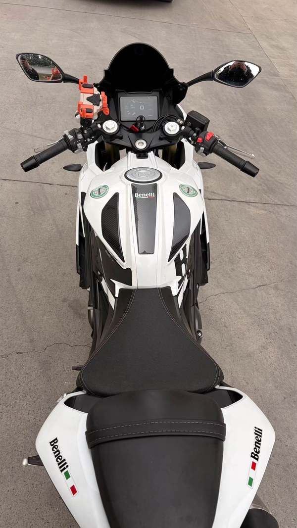 二手贝纳利龙卷风 Tornado 302R