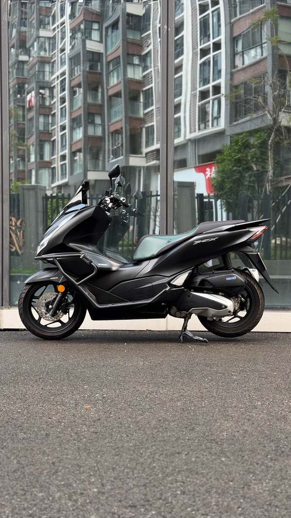 二手五羊本田PCX