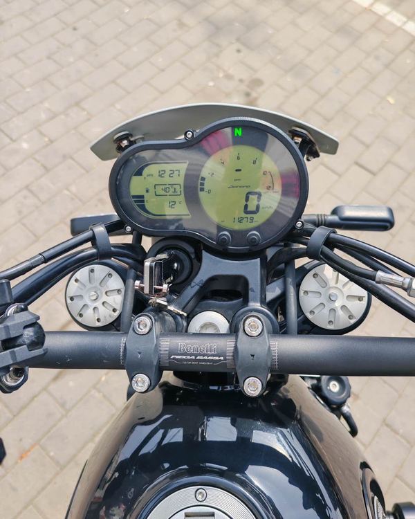 二手贝纳利幼狮 Leoncino 500