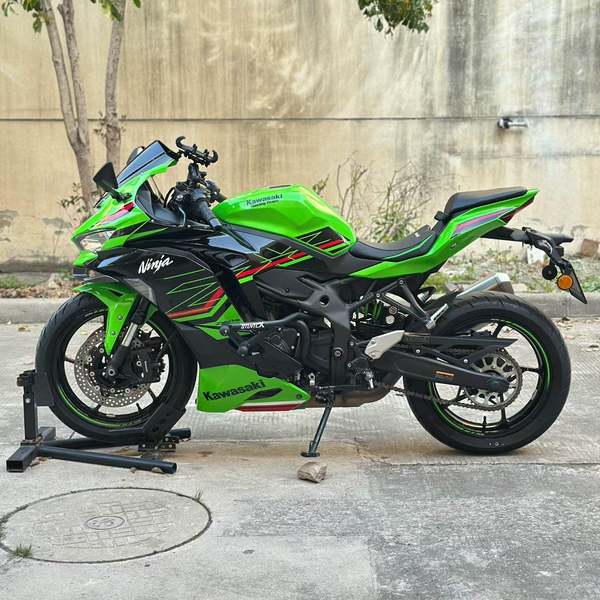 二手川崎ZX-4R