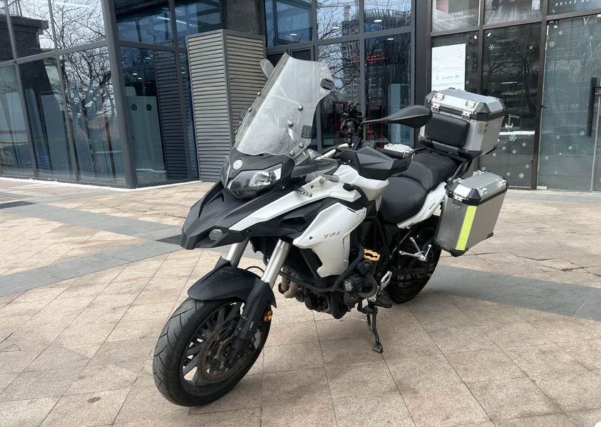 二手贝纳利金鹏 TRK502