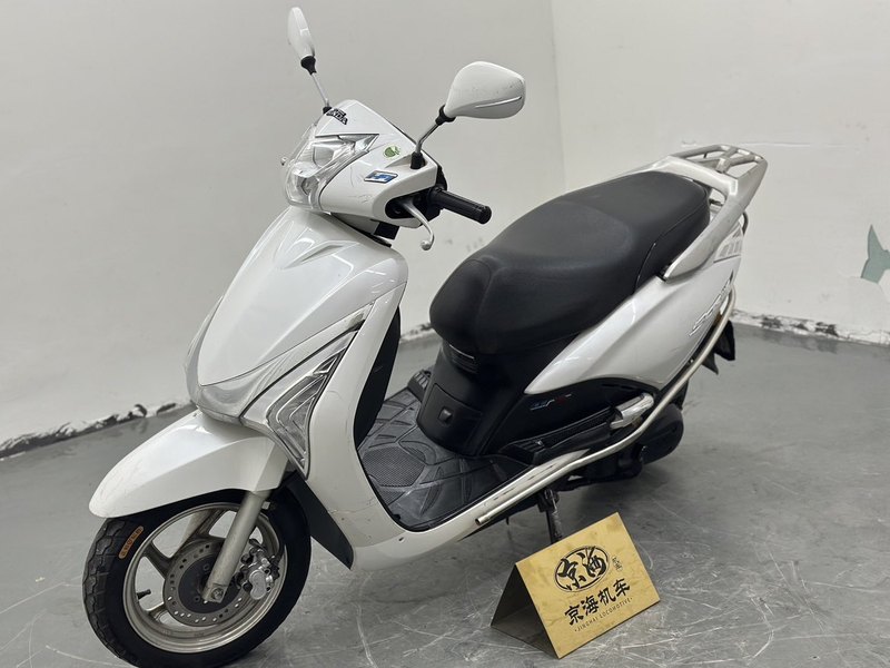 二手五羊本田SCR110 佳御