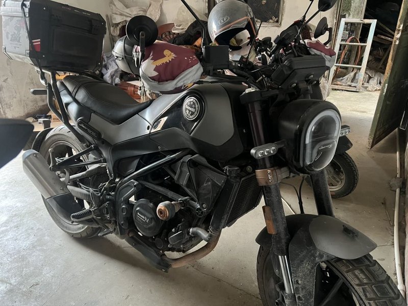 二手贝纳利幼狮 Leoncino 250