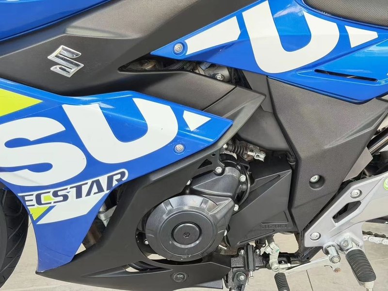 二手豪爵铃木GSX250R