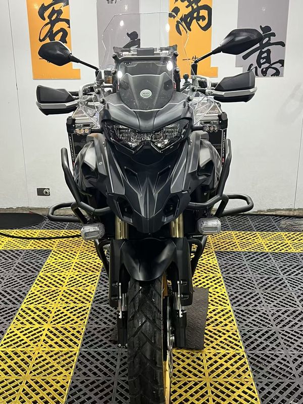 二手贝纳利TRK552