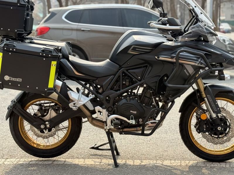 二手贝纳利TRK552