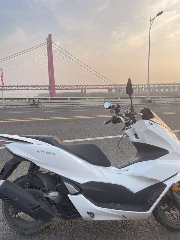 二手五羊本田PCX