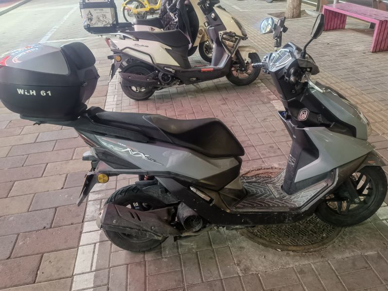 二手五羊本田NX125