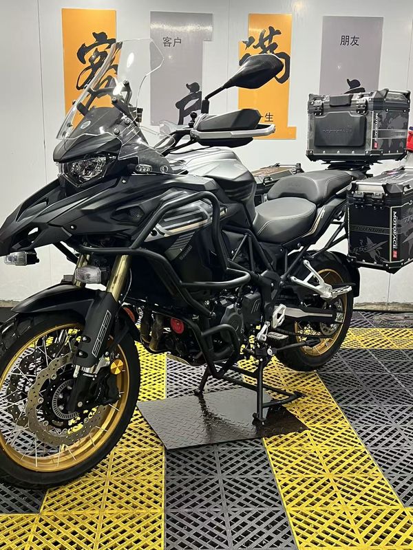 二手贝纳利TRK552