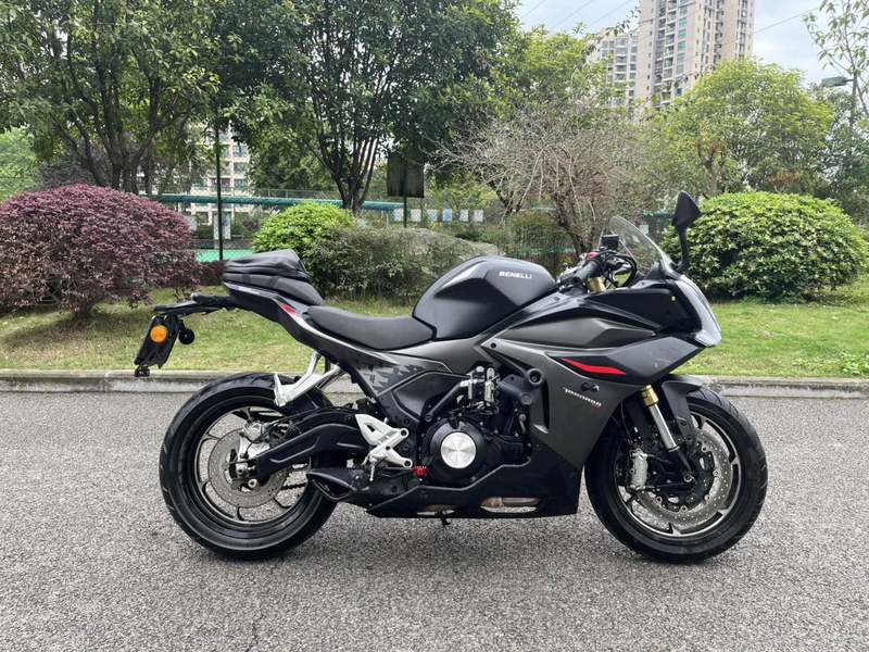 二手贝纳利龙卷风 Tornado 552R