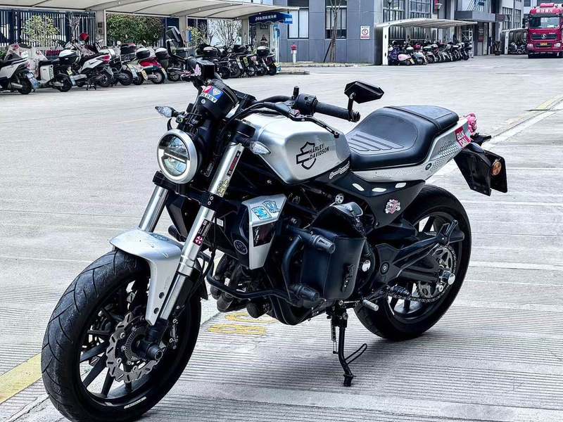 二手哈雷戴维森X 350