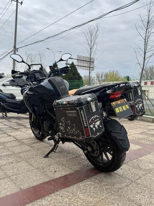 二手贝纳利金鹏 TRK502