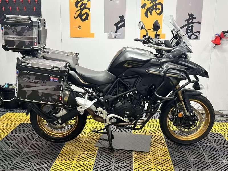 二手贝纳利TRK552