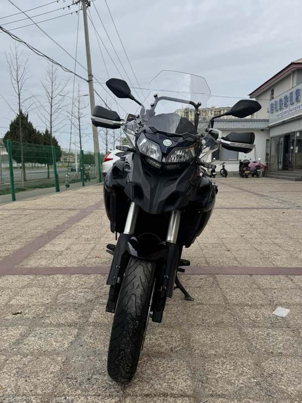 二手贝纳利金鹏 TRK502