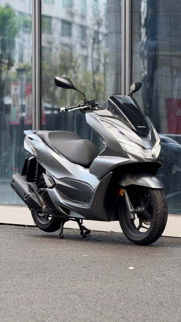 二手五羊本田PCX