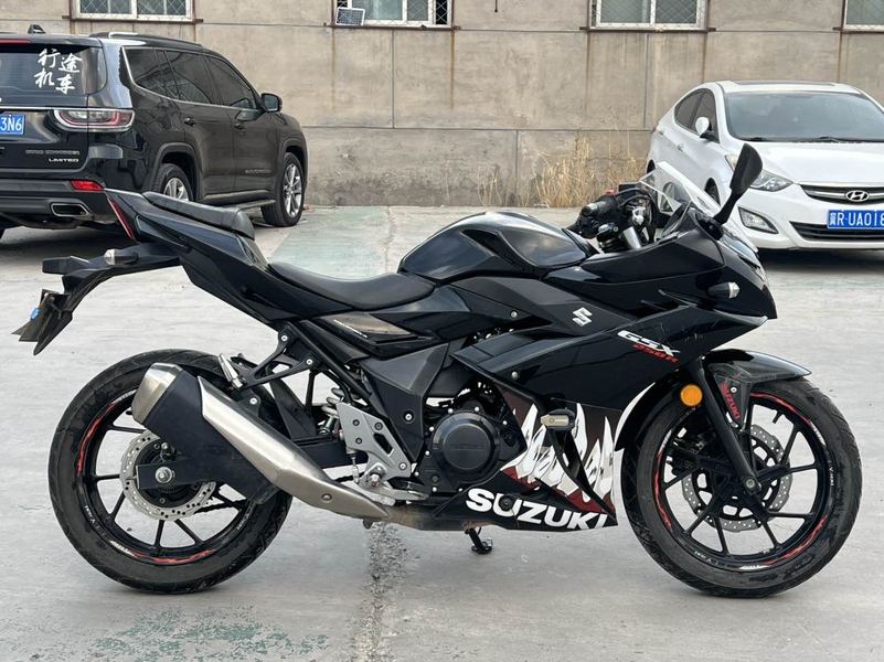 二手豪爵铃木GSX250R